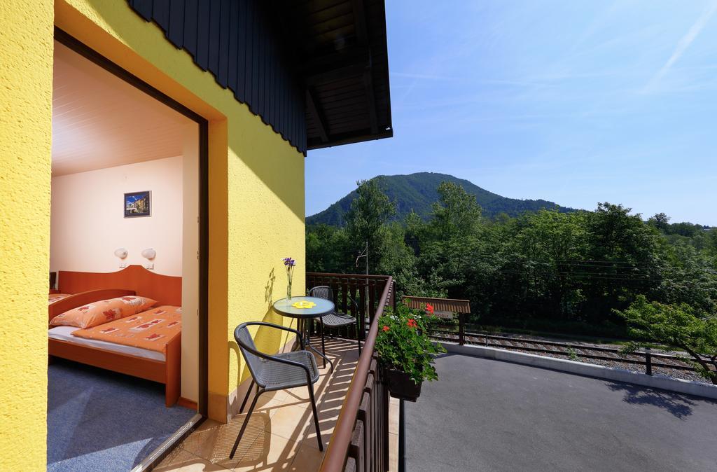 Rooms Sustersic Ljubljana Exteriör bild