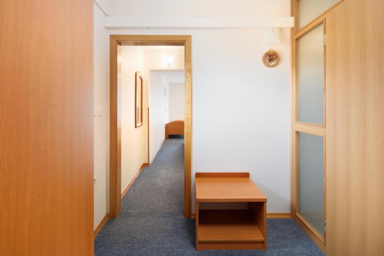 Rooms Sustersic Ljubljana Exteriör bild