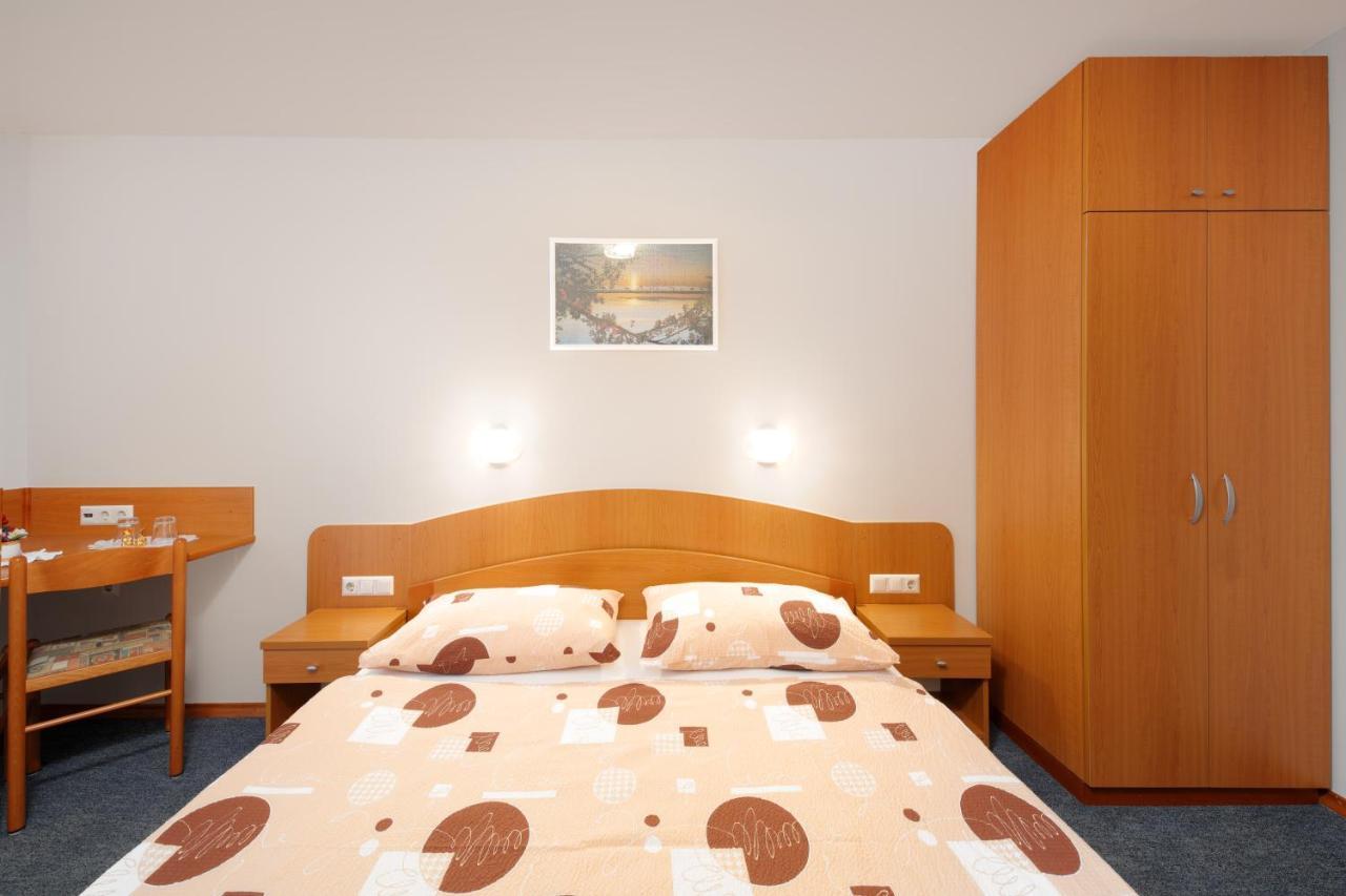 Rooms Sustersic Ljubljana Exteriör bild