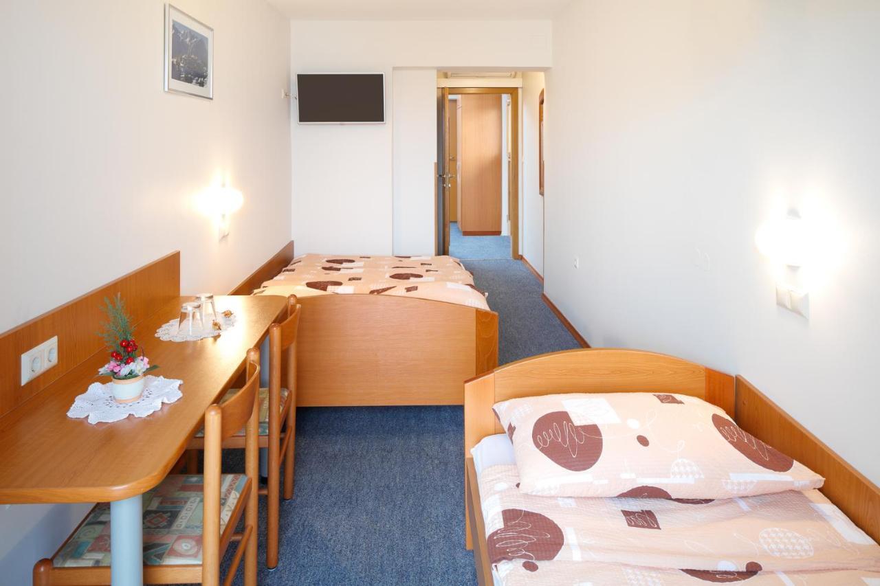 Rooms Sustersic Ljubljana Exteriör bild