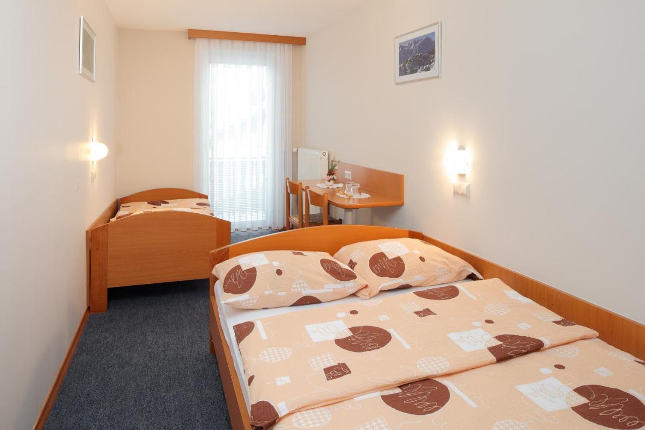 Rooms Sustersic Ljubljana Exteriör bild